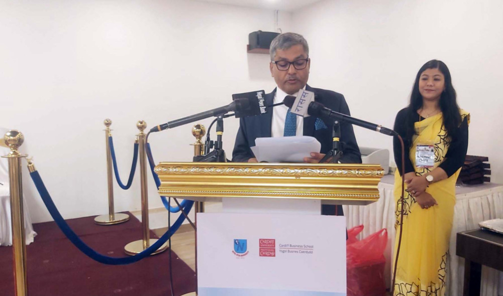 नौ वर्षदेखि खस्केको अर्थतन्त्रमा दुई वर्षदेखि सुधार: गभर्नर